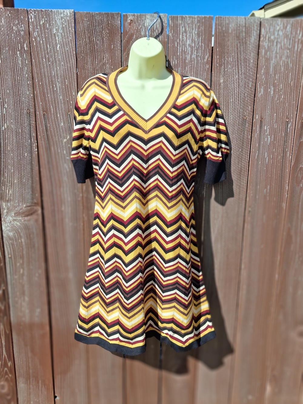 Chevron V-Neck Short Sleeve Knit Dress in Yellow and Brown